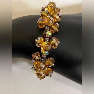 Bracelet - silver tone - faceted beads - toggle clasp - (#0779)